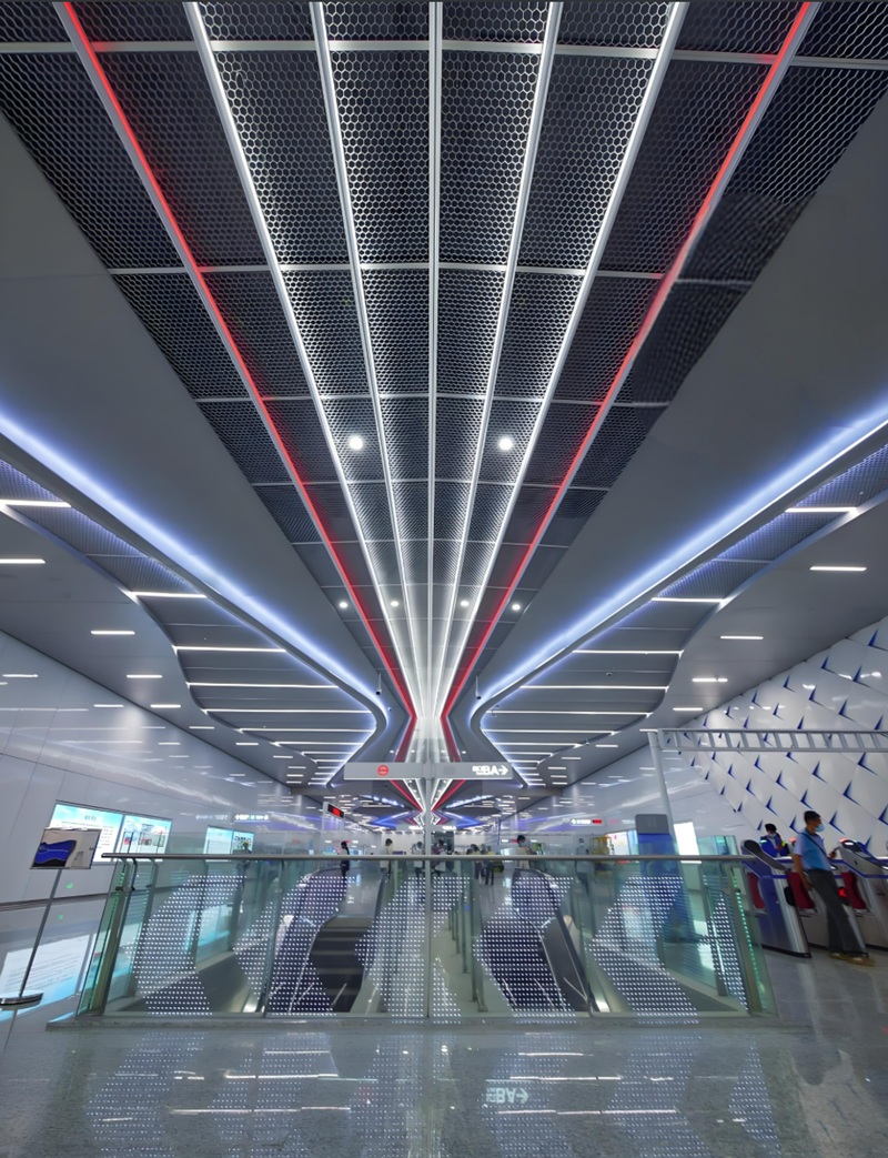 Spezifische Anwendungsszenarien von LED -Röhrchen in Transportstrecken